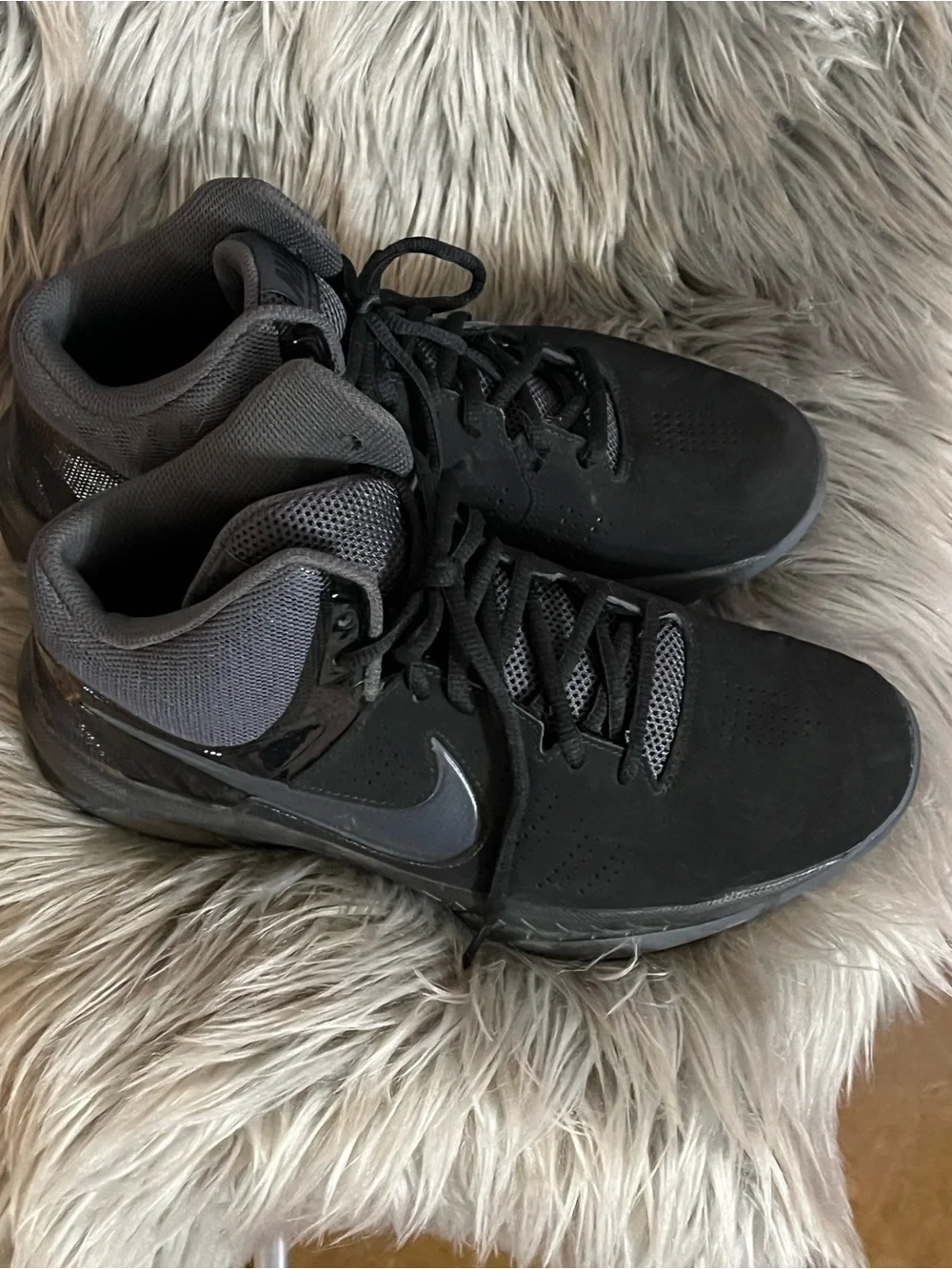 Nike Men’s Black and Gray Athletic Shoes